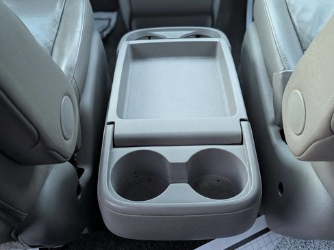 Used 2011 Honda Odyssey Touring Elite image 31