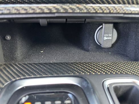 Used 2023 Chrysler 300 C image 28