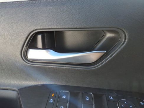 New 2026 Nissan Kicks SR w/ Cold Weather Package image 16