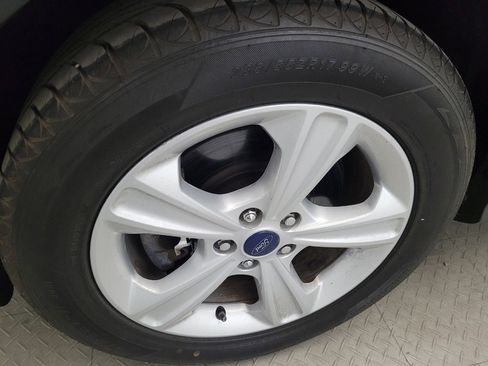 Used 2016 Ford Escape SE w/ Equipment Group 201A AWD/4WD image 31