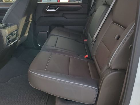 Used 2024 GMC Sierra 2500 Denali w/ Denali Reserve Package image 8