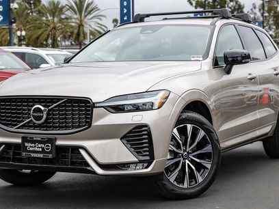 New 2025 Volvo XC60 B5 Core w/ Protection Package Premier
