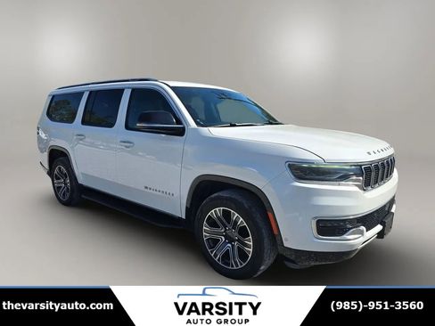 Used 2023 Jeep Wagoneer L Series II image 10