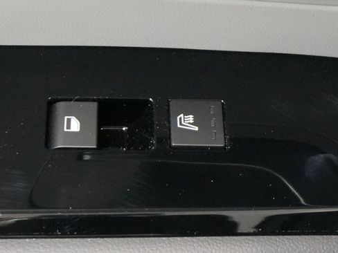 Used 2025 Hyundai Tucson Limited image 27