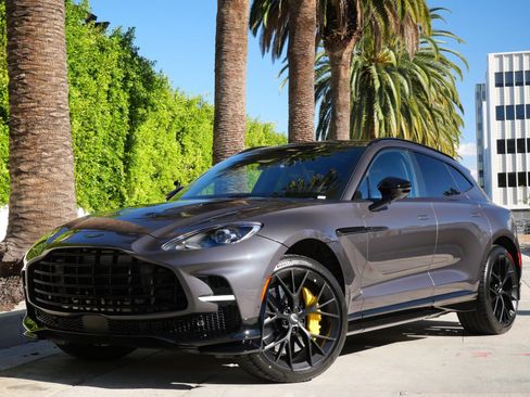 New 2026 Aston Martin DBX 707 image 14