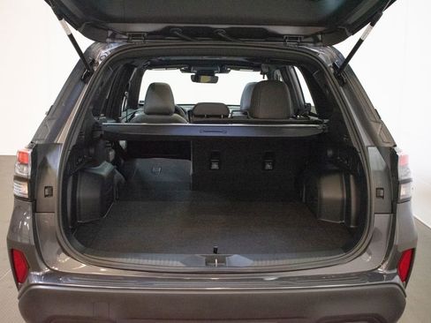 Used 2026 Subaru Forester Premium AWD/4WD image 25