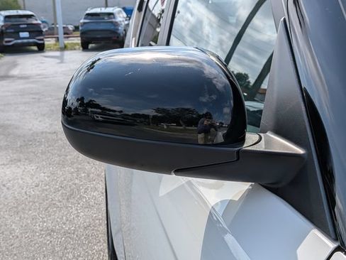 Certified 2024 Kia Soul S FWD image 12