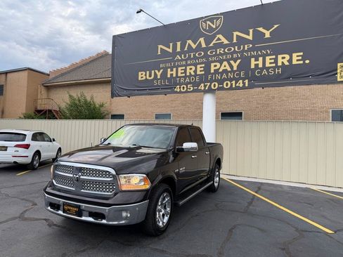 Used 2016 RAM 1500 Laramie w/ Convenience Group AWD/4WD image 3