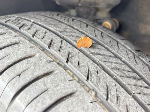 Used 2020 Ford Explorer XLT RWD image 10