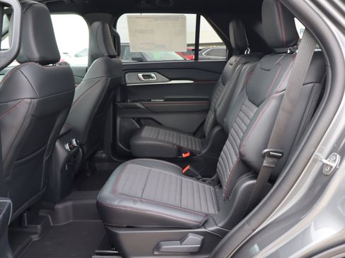 New 2026 Ford Explorer ST-Line image 10