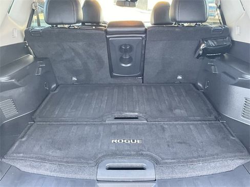 Used 2019 Nissan Rogue SL image 29