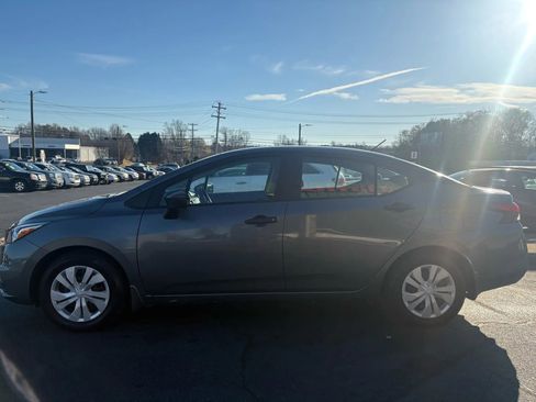 Used 2021 Nissan Versa S image 4