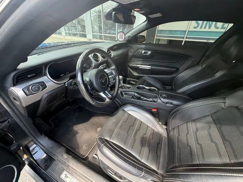 Used 2022 Ford Mustang GT Premium w/ Equipment Group 401A RWD image 10