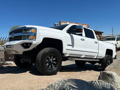 Used 2015 Chevrolet Silverado 2500 High Country w/ Duramax Plus Package image 2