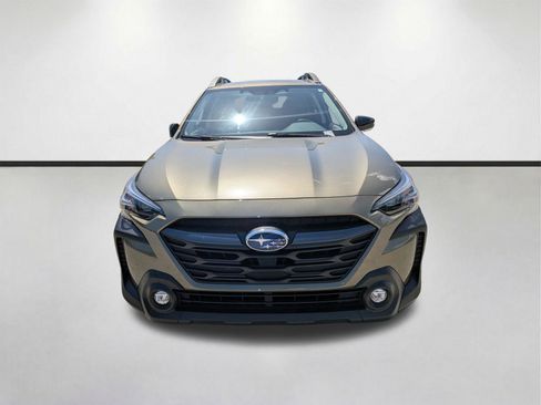 Used 2025 Subaru Outback Premium AWD/4WD image 9