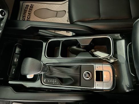 Used 2024 Kia Telluride LX image 22