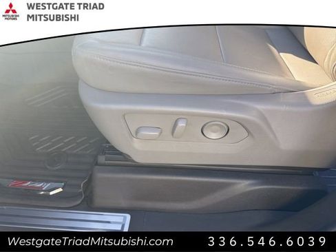 Used 2025 Chevrolet Silverado 2500 LTZ w/ LTZ Premium Package image 21