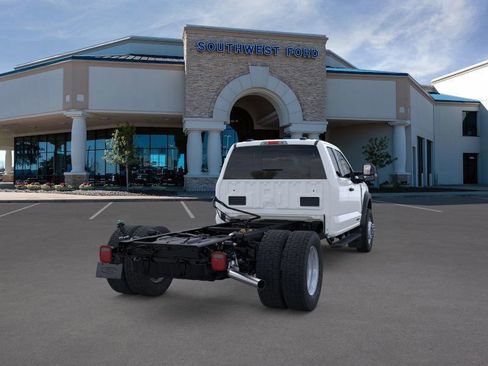 New 2025 Ford F550 4x4 SuperCab Super Duty image 8