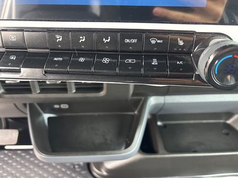 Used 2025 Chevrolet Brightdrop 600 w/ Battery Pack, Max Range image 19