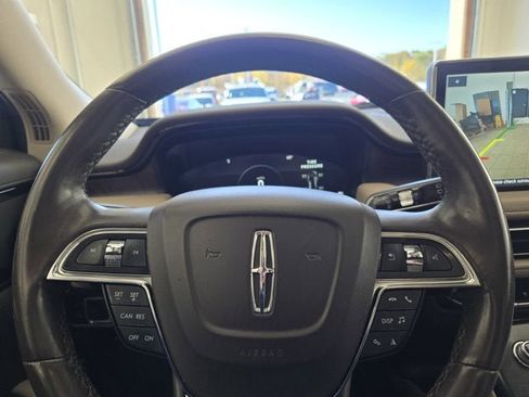 Used 2022 Lincoln Nautilus Reserve image 31