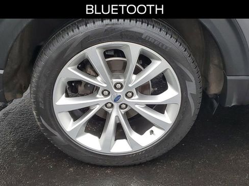 Certified 2021 Ford Explorer Platinum w/ Equipment Group 601A image 5