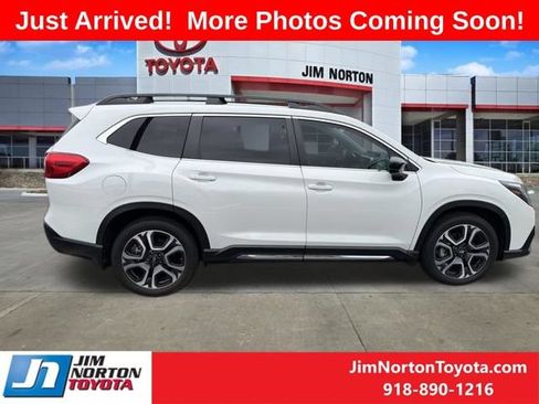 Used 2024 Subaru Ascent Limited AWD/4WD image 9