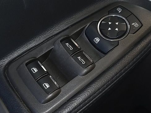 Used 2015 Ford Explorer XLT w/ Equipment Group 202A image 27