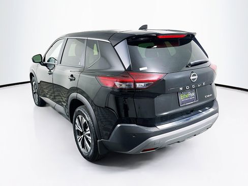 Used 2023 Nissan Rogue SV image 5