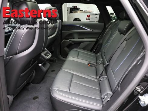 Used 2025 Cadillac Lyriq Luxury AWD/4WD image 23
