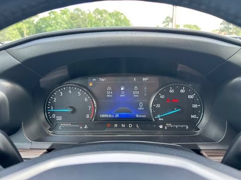 Used 2021 Ford Explorer Limited w/ Equipment Group 301A RWD image 26