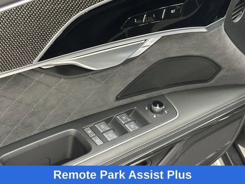 Used 2025 Audi S8 image 11