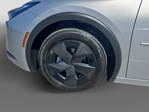 New 2026 Toyota Prius LE FWD image 14