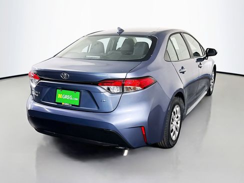 Used 2025 Toyota Corolla LE w/ Convenience Package image 10
