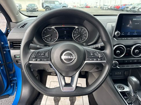 Used 2025 Nissan Sentra SV FWD image 13