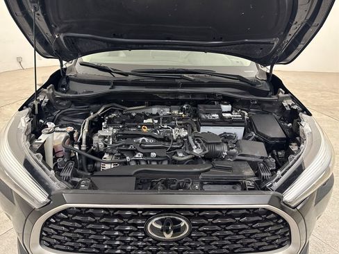 Used 2022 Toyota Corolla Cross XLE FWD image 10