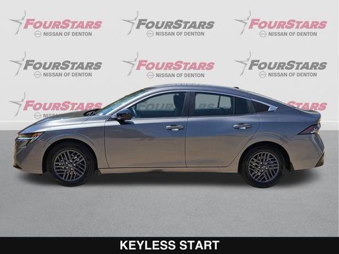 New 2027 Nissan Sentra SV w/ Floor Mat Package FWD image 8