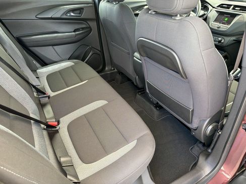 Used 2023 Chevrolet TrailBlazer LS FWD image 29