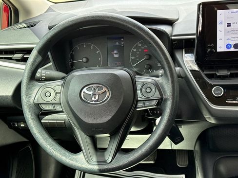 Used 2024 Toyota Corolla LE image 12