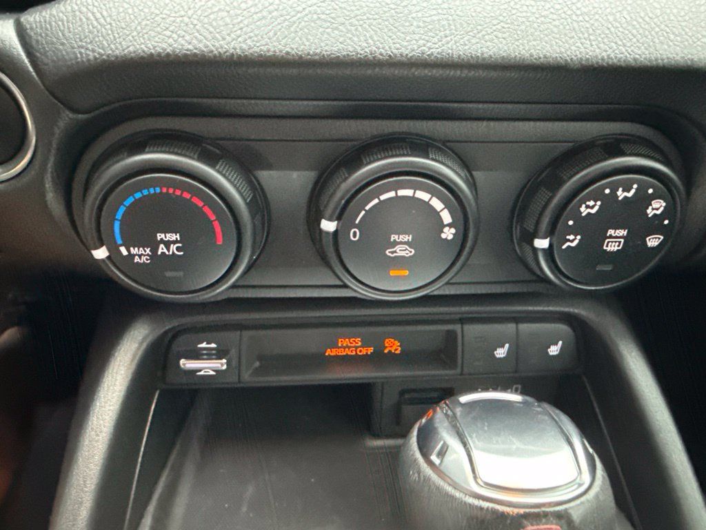 Used 2018 MAZDA MX-5 Miata RF Club RWD image 14
