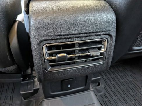 Used 2024 Lincoln Corsair AWD image 24