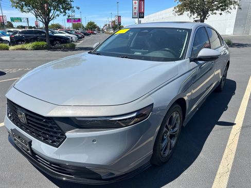 Used 2024 Honda Accord EX-L image 2