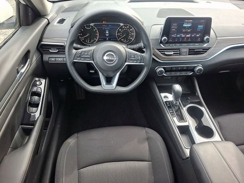 Certified 2023 Nissan Altima 2.5 SV FWD image 12