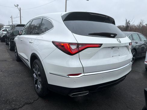 Used 2023 Acura MDX SH-AWD w/ Technology Package image 12