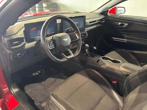 Used 2024 Ford Mustang Coupe RWD image 9