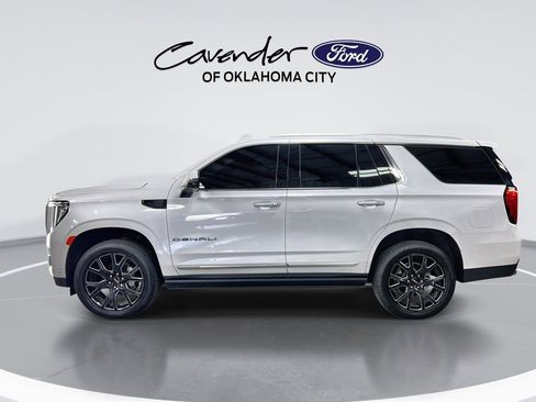 Used 2023 GMC Yukon Denali w/ Denali Reserve Package AWD/4WD image 5