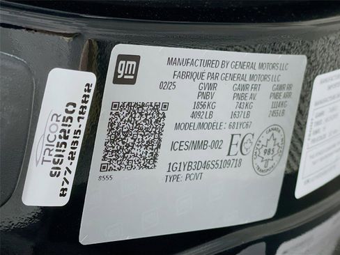 Used 2025 Chevrolet Corvette 2LT image 31