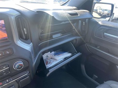 Used 2023 Chevrolet Silverado 1500 Custom image 31