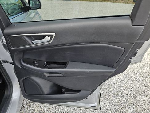 Used 2015 Ford Edge SEL w/ Equipment Group 201A image 29