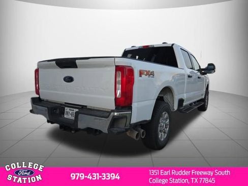 Used 2024 Ford F250 XLT w/ FX4 Off-Road Package image 4