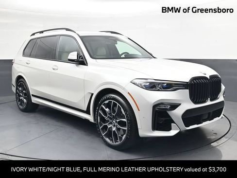 Used 2021 BMW X7 M50i w/ Dynamic Handling Package AWD/4WD image 1